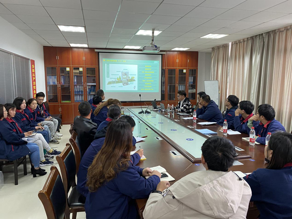 第一修建工程事业部举行工艺知识培训