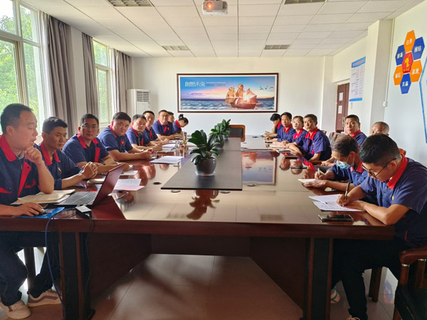 钢构公司党支部开展主题党课运动 