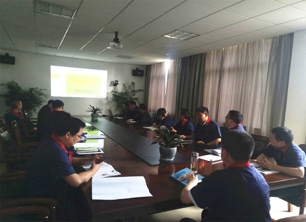 钢构公司一连开展“清静生产月”系列运动